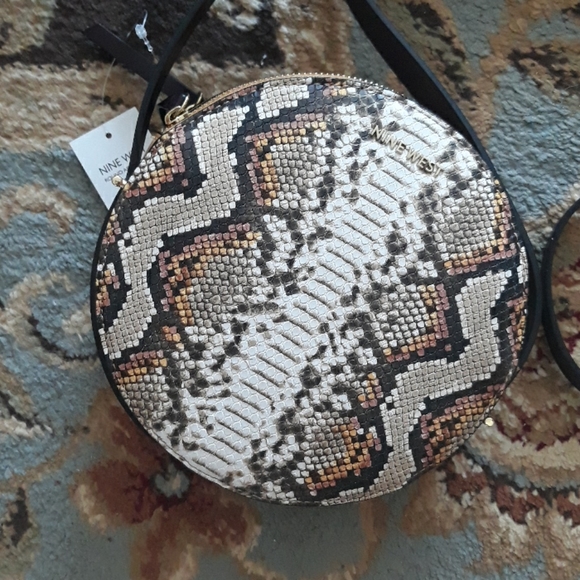 Nine West round crossbody bag - Picture 10 of 16